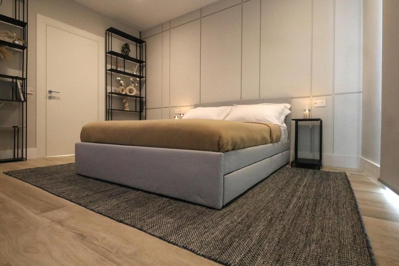 Charming & Luxurious Gem Apartment Olbia Bagian luar foto
