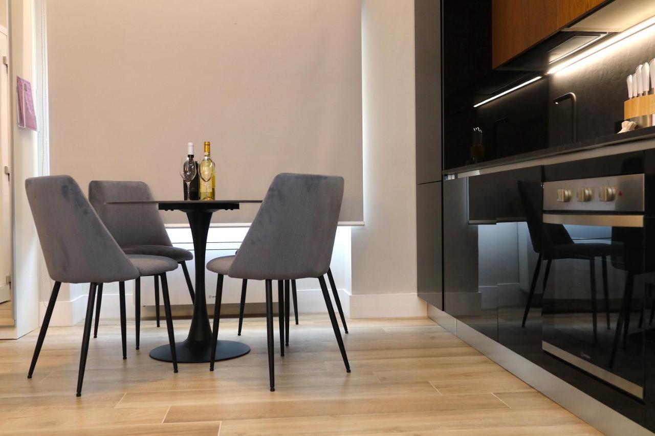 Charming & Luxurious Gem Apartment Olbia Bagian luar foto