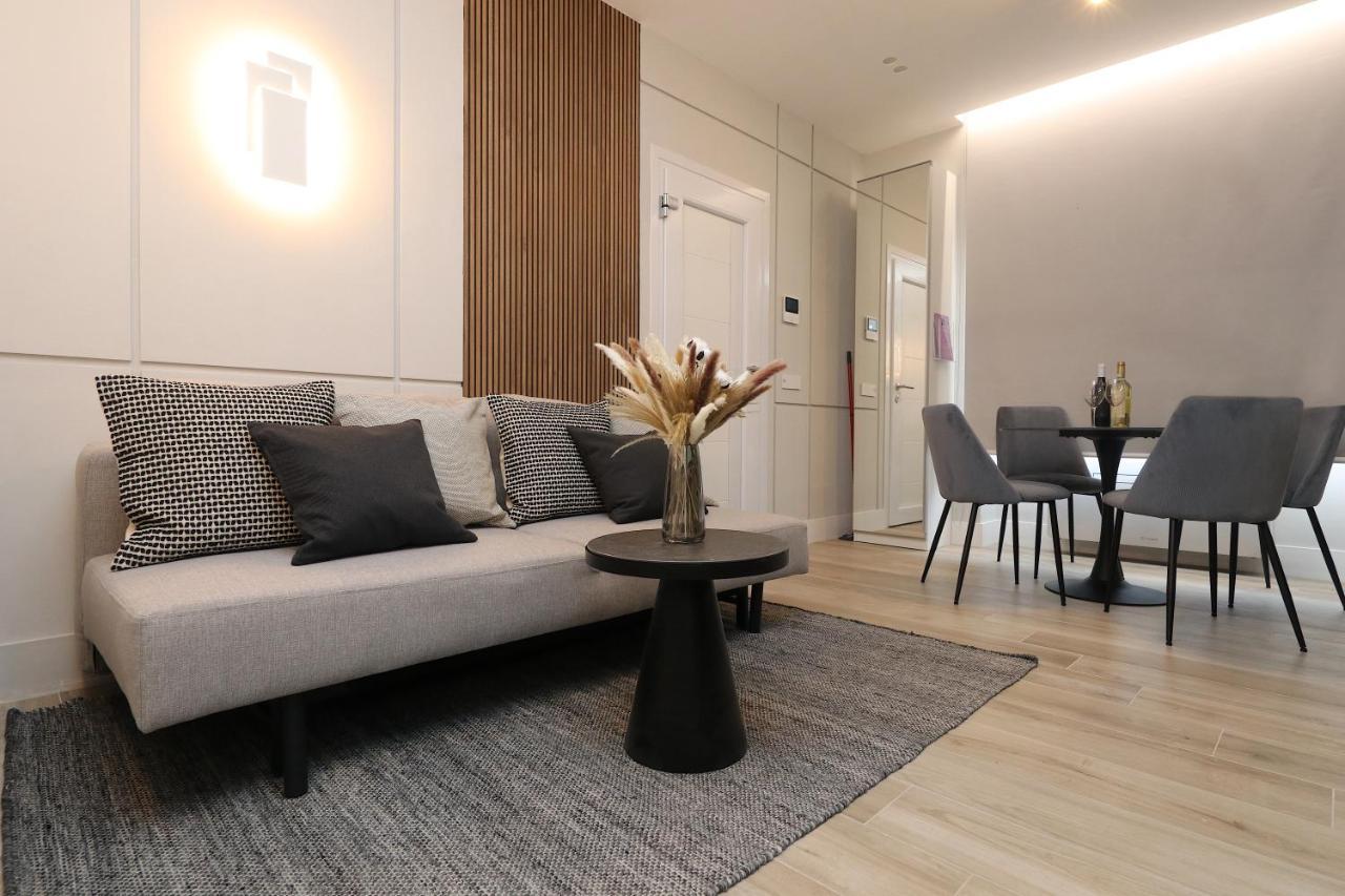 Charming & Luxurious Gem Apartment Olbia Bagian luar foto